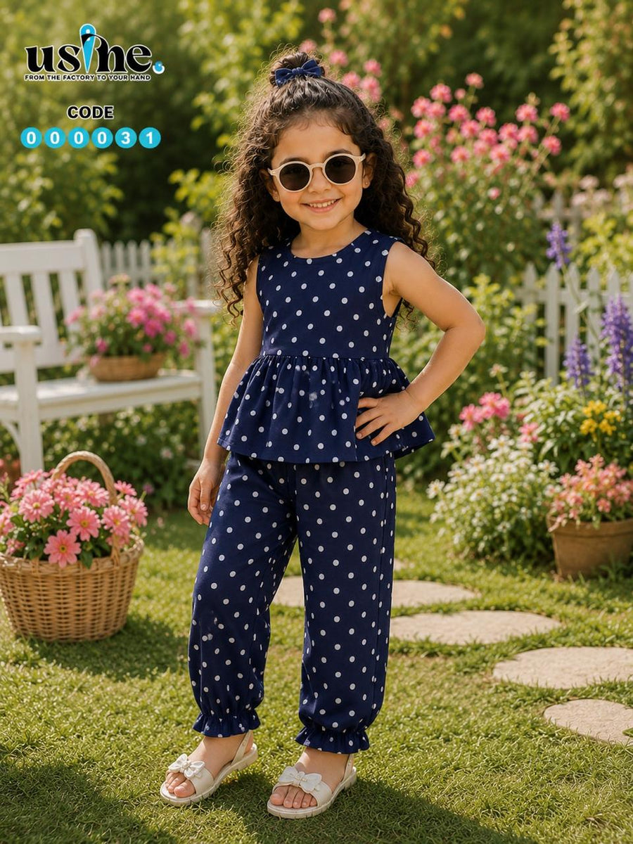 00031 Girls' two-piece set: navy polka dot blouse and pants