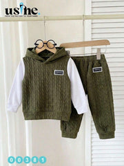 00381 Sweatshirt with white sleeves and trousers