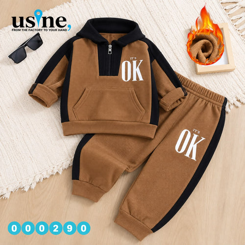 000290 Boys' two-piece set: sweatshirt and pants with "OK" print