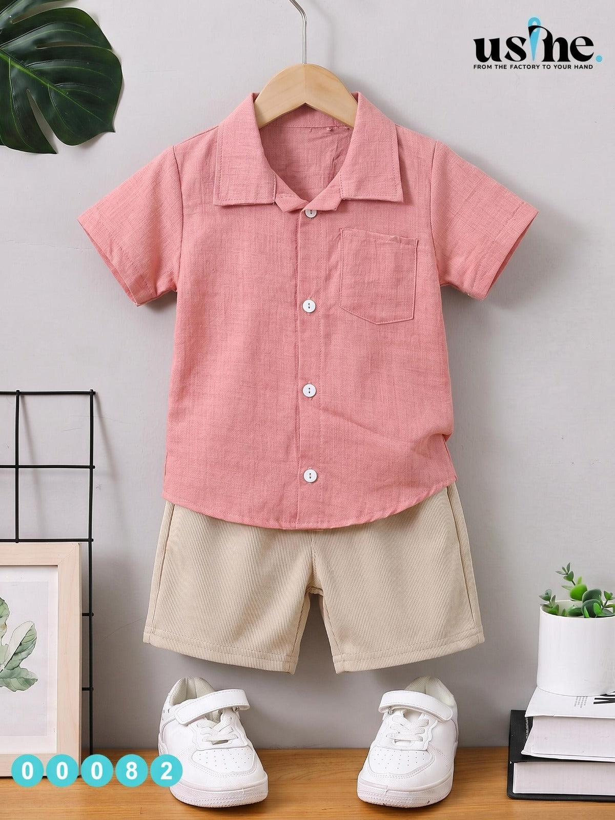 00082 Shirt and shorts