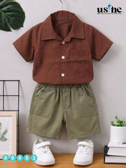 00082 Shirt and shorts