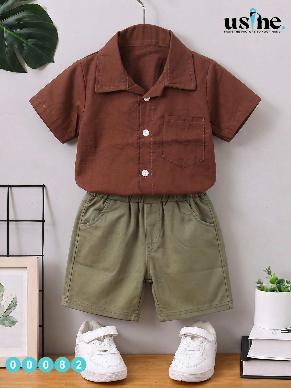 00082 Shirt and shorts