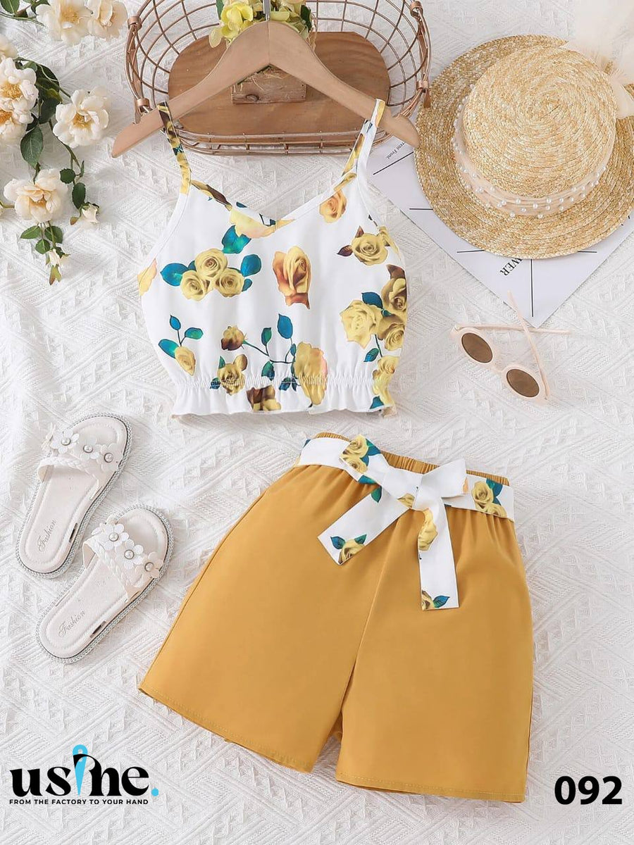 092 Girls' Blouse and Shorts Yellow Rose