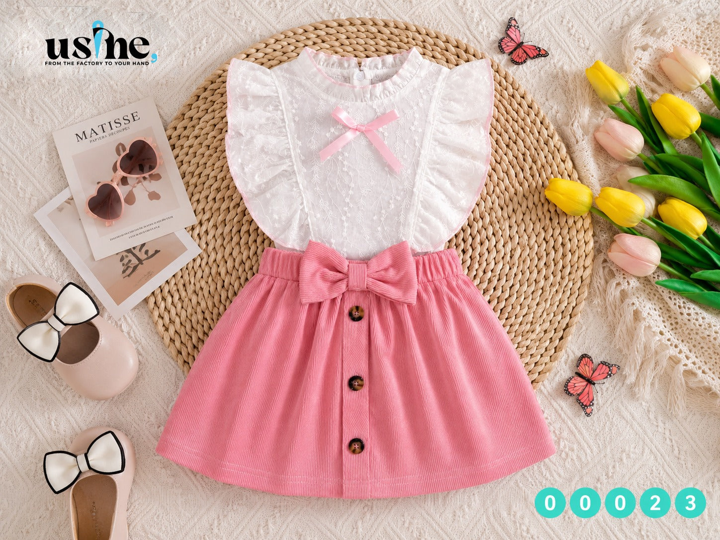 00023 Girls' set: blouse and salmon skirt