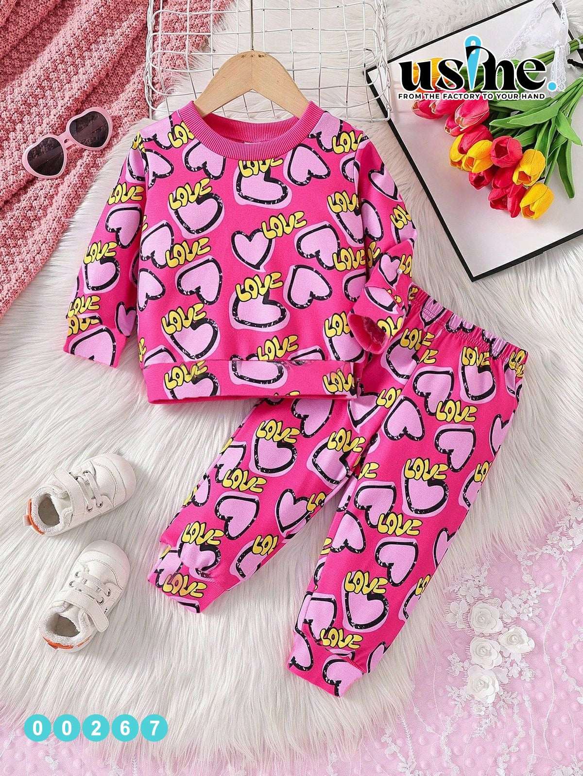 00267 طقم بناتى مكون من قطعتين بنطلون وسويتشيرت LOVE PINKY