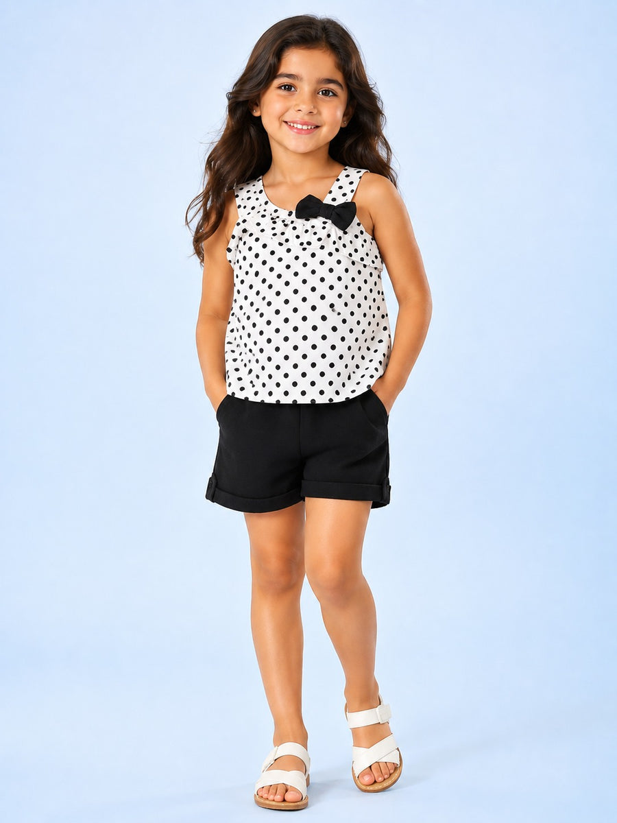 0005 Girls' polka dot blouse with bow and shorts set