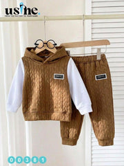 00381 Sweatshirt with white sleeves and trousers