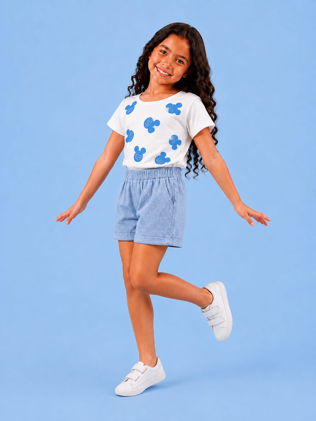 50013 Girls' Set T-Shirt and Mickey Mouse Shorts Light Blue