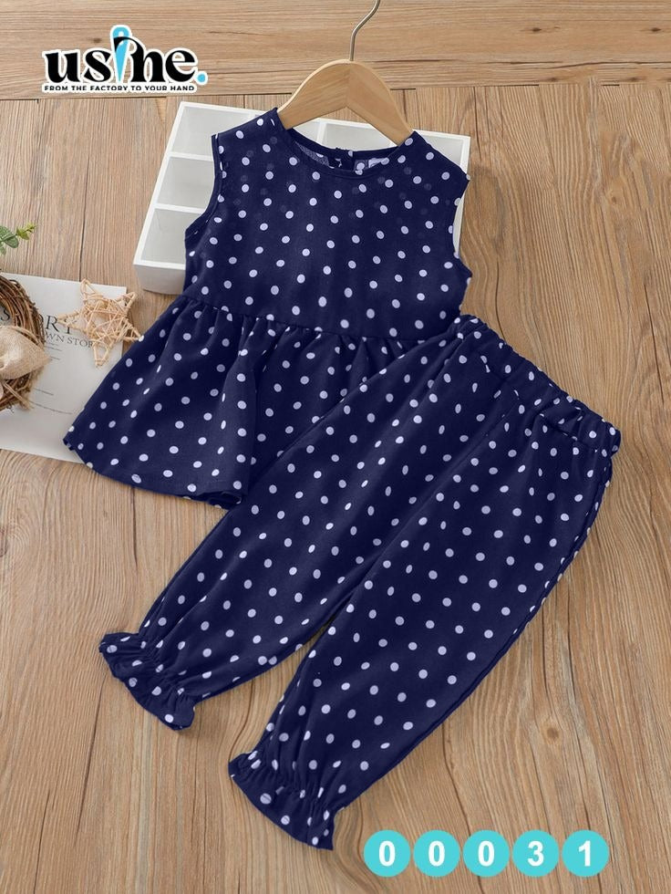 00031 Girls' two-piece set: navy polka dot blouse and pants