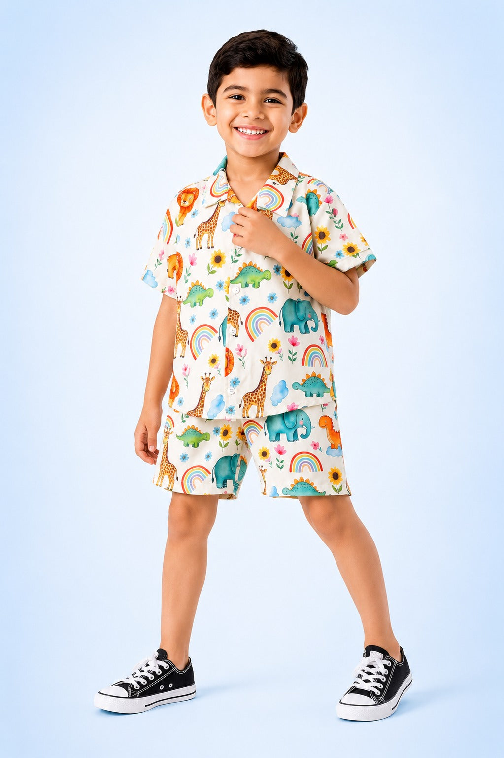 00015 Animal shirt and shorts