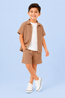 00046 Kids 3-piece set: coffee shirt and shorts, and a white t-shirt