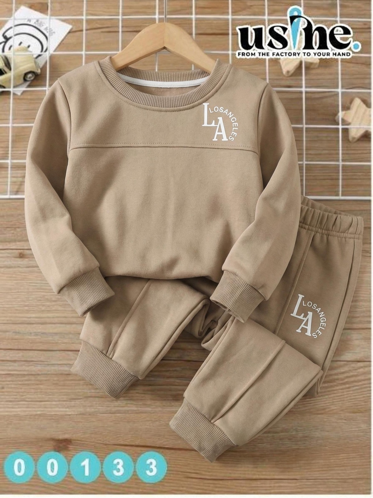 00133 سويتشيرت و بنطلون LOSANGELES