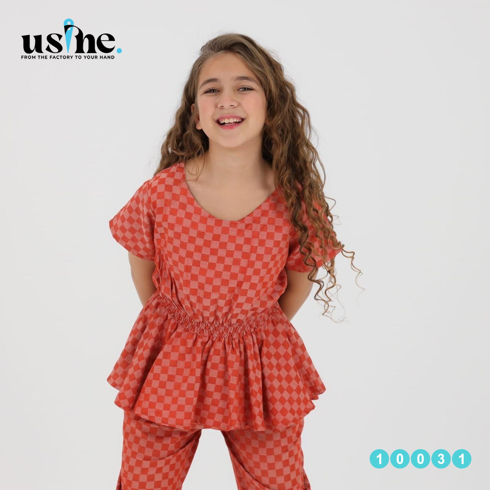 10031 سوت بناتي قطعتين مربعات استك