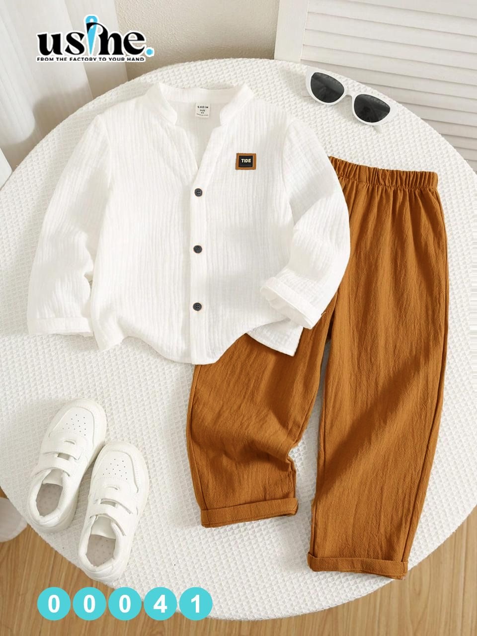 00041 سوت اولادي قميص ابيض و بنطلون هافان