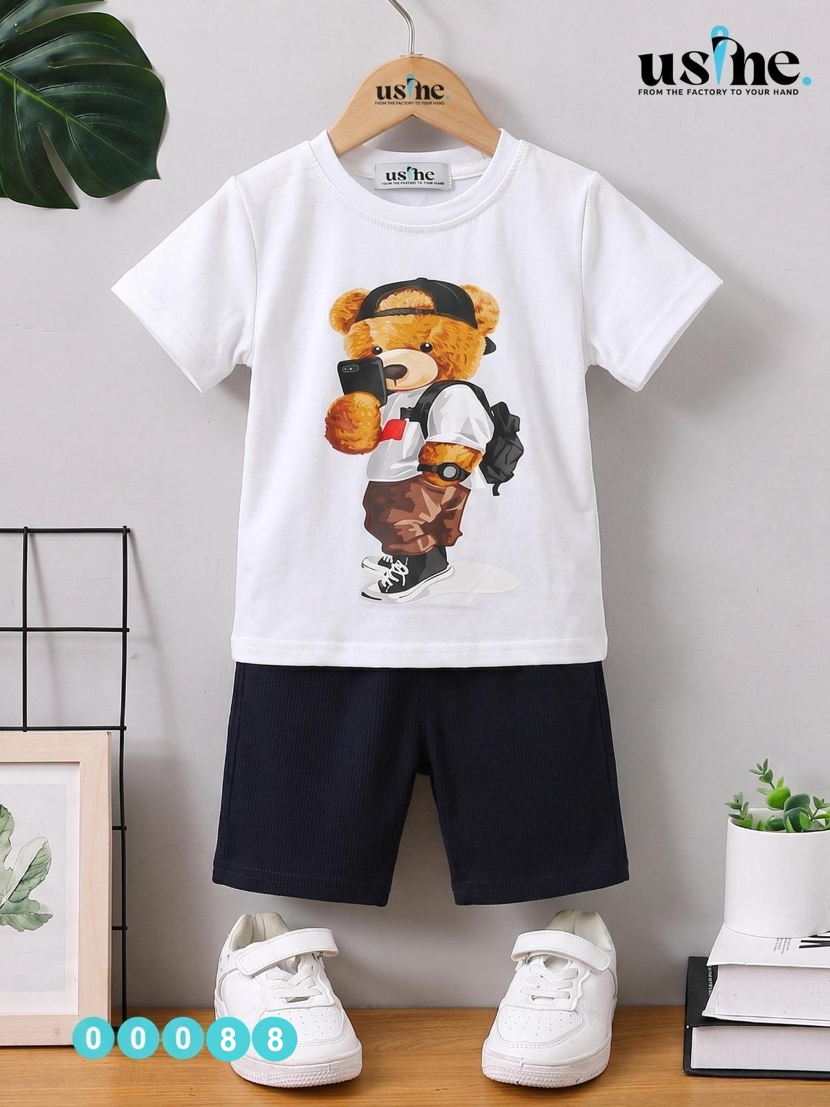 00088 تيشيرت دبدوب بموبايل و شورت اسود